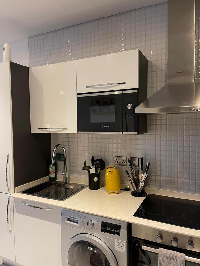 The City Landing Apartments At The Signature Акра Екстериор снимка